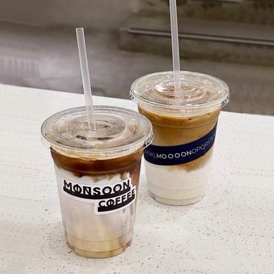 Coppe di carta monouso trasparenti in plastica con coperchio piatto con fori trasversali